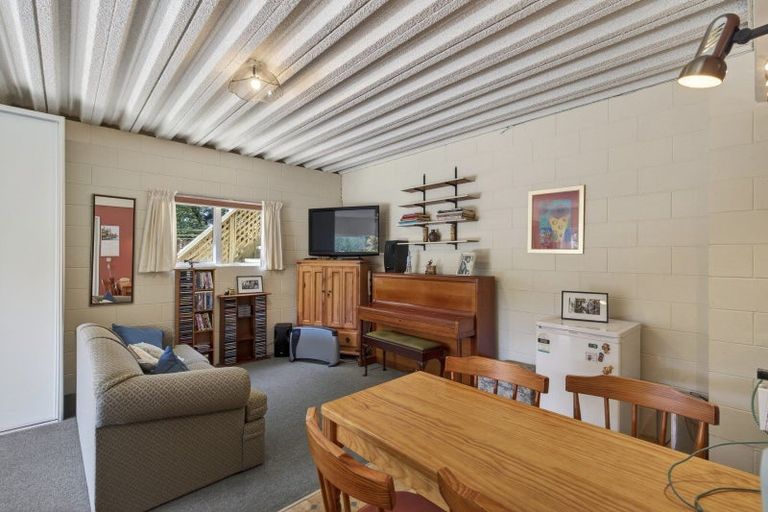 Photo of property in 6a Leatham Avenue, Strandon, New Plymouth, 4312