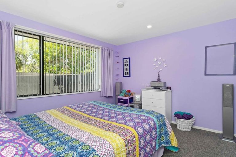 Photo of property in 22 Sea Eagles Place, North New Brighton, Christchurch, 8083