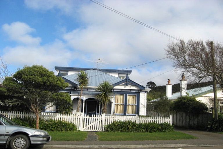 Photo of property in 21 Raine Street, Karori, Wellington, 6012