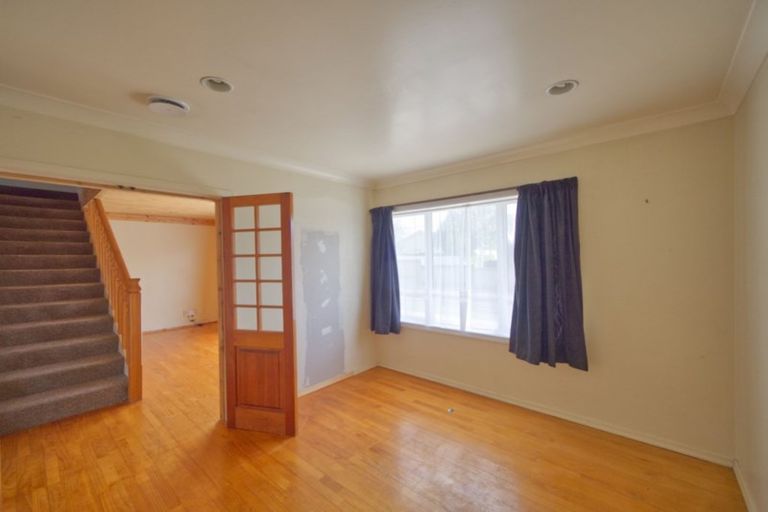 Photo of property in 67 Waipani Road, Te Atatu Peninsula, Auckland, 0610