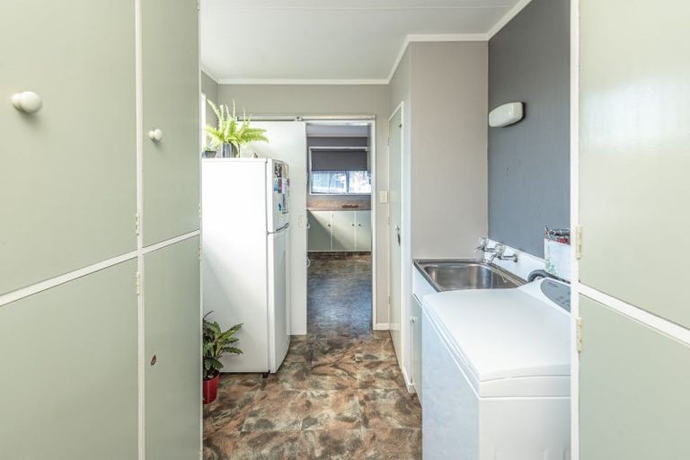 Photo of property in 10 Caius Avenue, Gonville, Whanganui, 4501