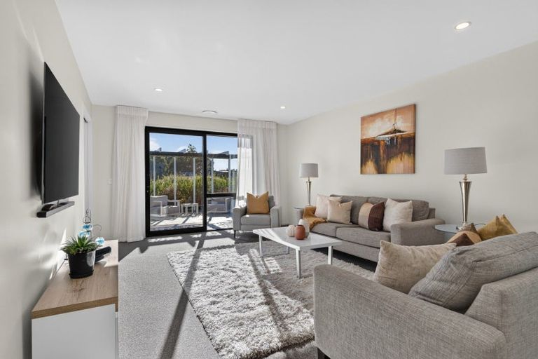 Photo of property in 20 Walford Way, Darfield, 7571