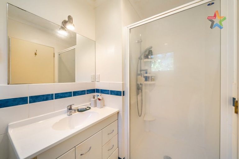 Photo of property in 41 Waiwhetu Road, Waiwhetu, Lower Hutt, 5010