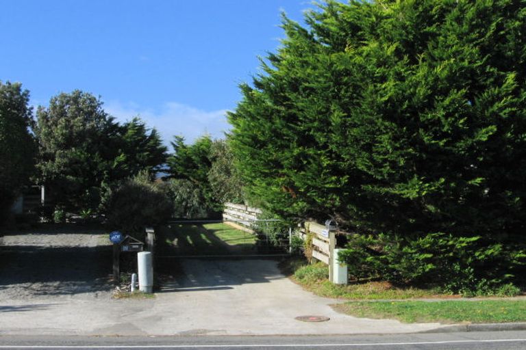 Photo of property in 50 Rutherford Drive, Waikanae Beach, Waikanae, 5036