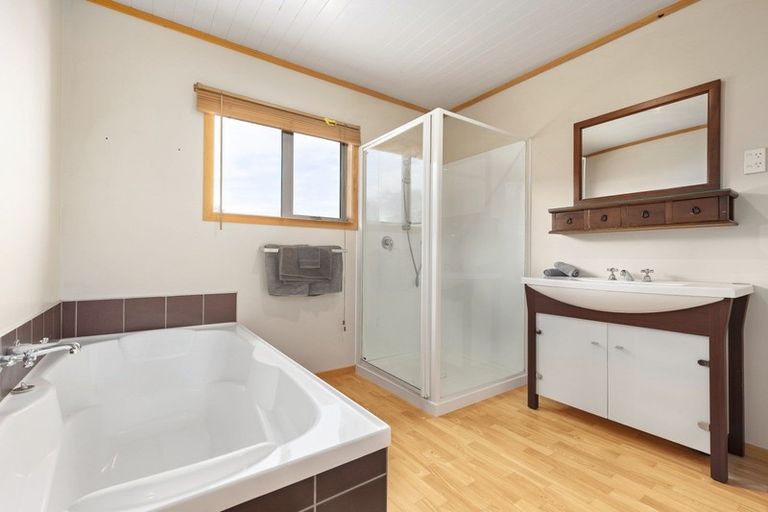 Photo of property in 33 Oban Street, Glenorchy, 9372