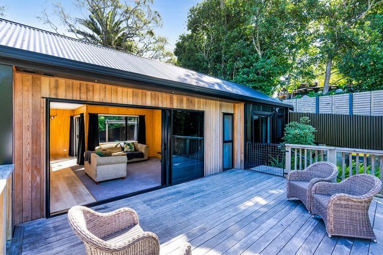 Photo of property in 49a Wallace Place, Westown, New Plymouth, 4310