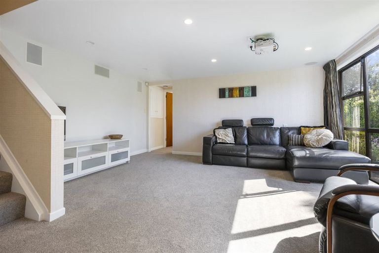 Photo of property in 100a Mellons Bay Road, Mellons Bay, Auckland, 2014