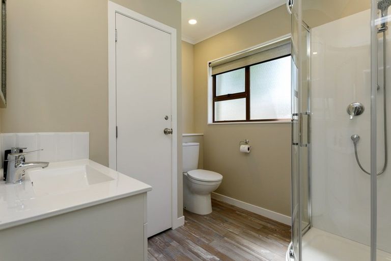 Photo of property in 5 Tobin Place, Richmond Heights, Taupo, 3330