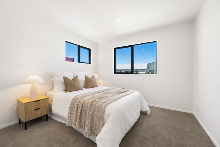 Photo of property in 3 Simpson Crescent, Wanaka, 9305