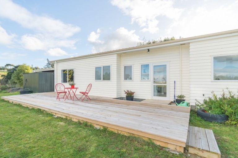 Photo of property in 17 King Street, Halcombe, Feilding, 4779