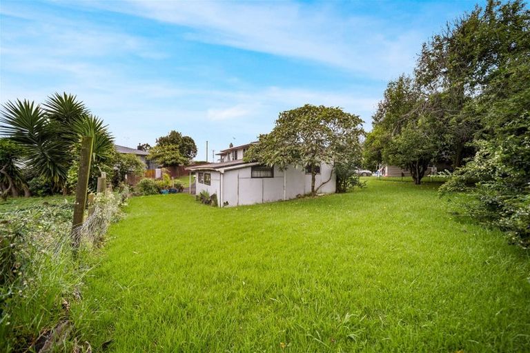 Photo of property in 9 Sutton Avenue, Mangere East, Auckland, 2024