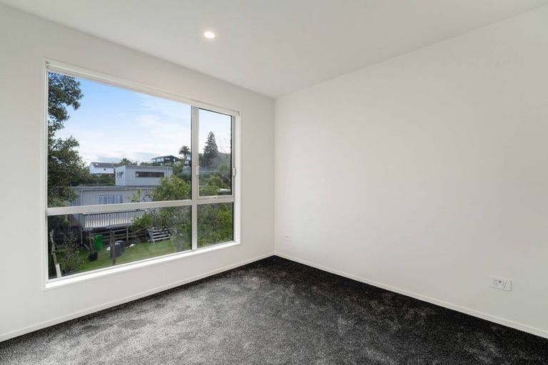 Photo of property in 1/15 Sea Vista Avenue, Beach Haven, Auckland, 0626