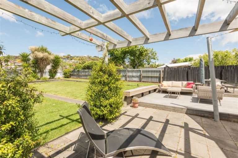 Photo of property in 25 Cawthron Crescent, Annesbrook, Nelson, 7011