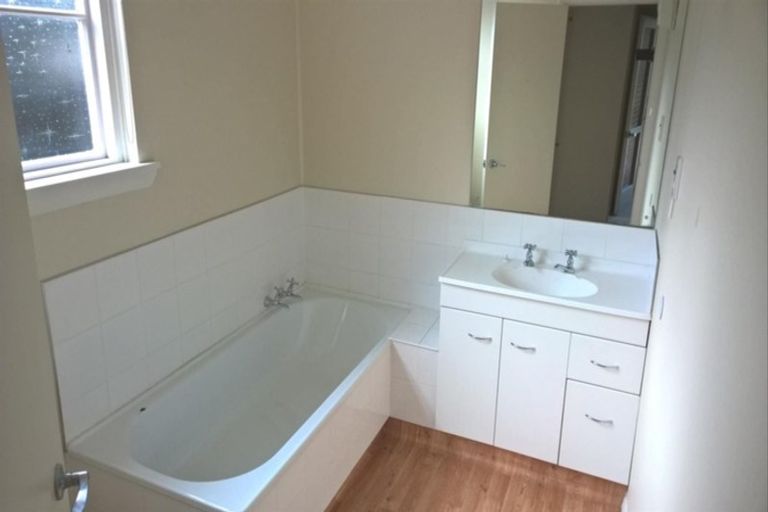 Photo of property in 1/19 Lloyd Street, Strowan, Christchurch, 8052