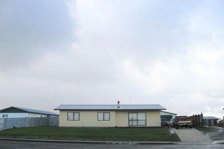 Photo of property in 338 Flaxmere Avenue, Flaxmere, Hastings, 4120