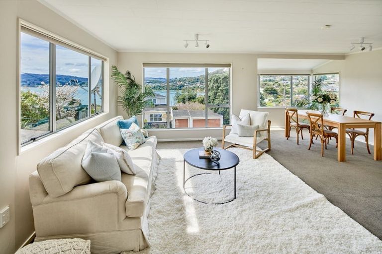 Photo of property in 5 Seaview Road, Paremata, Porirua, 5024