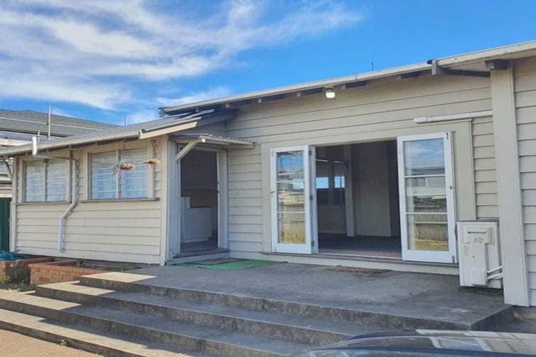 Photo of property in 297b Porchester Road, Takanini, 2112