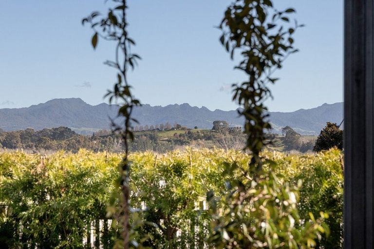 Photo of property in 22 Stingray Drive, Omokoroa, 3114