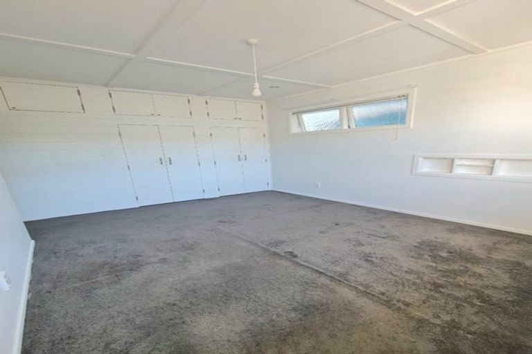 Photo of property in 41 Kiriwai Road, Paremata, Porirua, 5024