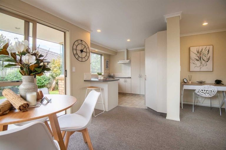 Photo of property in 4 Willscarlet Lane, Hamilton East, Hamilton, 3216