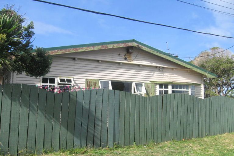 Photo of property in 48 Maupuia Road, Miramar, Wellington, 6022