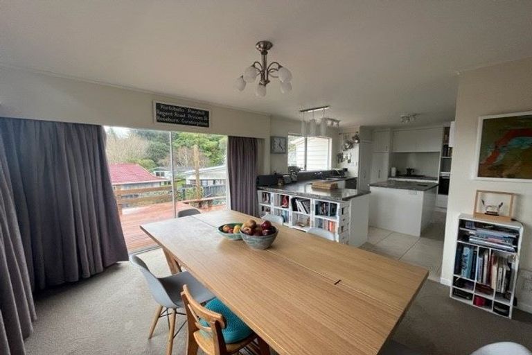 Photo of property in 14 Ardal Grove, Tirohanga, Lower Hutt, 5010