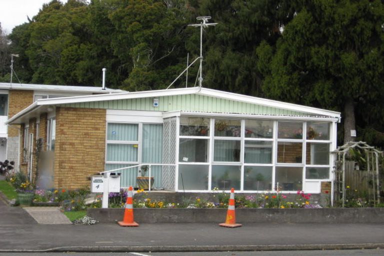 Photo of property in 6/3 Gilbert Street, New Plymouth, 4310