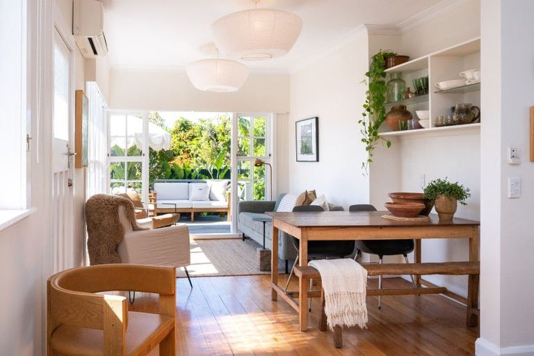 Photo of property in 19 Vigor Brown Street, Napier South, Napier, 4110