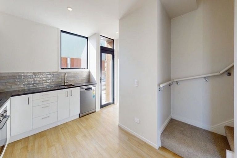 Photo of property in 24/10 Utauta Street, Waikanae, 5036