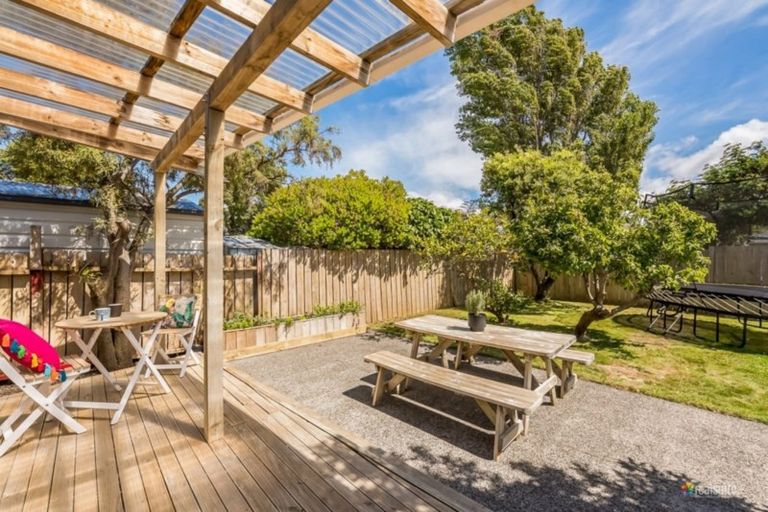 Photo of property in 13 Plunket Avenue, Petone, Lower Hutt, 5012