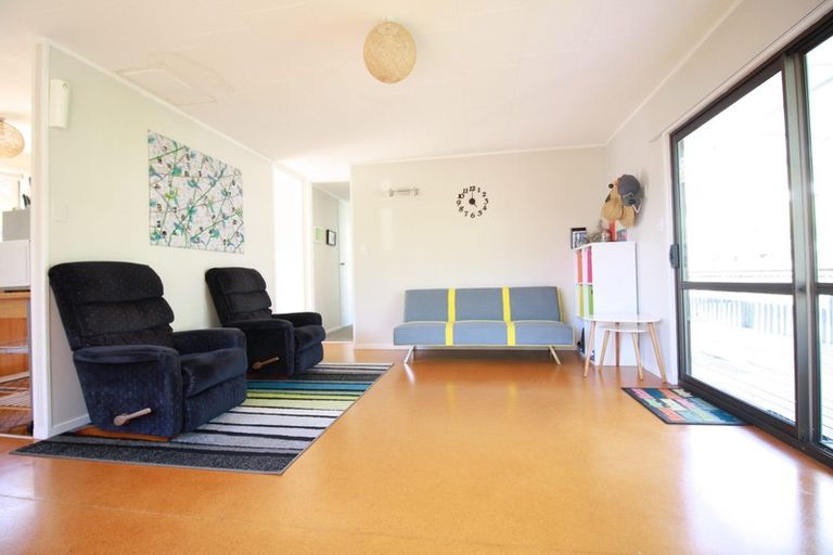 Photo of property in 17 Mako Avenue, Whiritoa, Whangamata, 3691