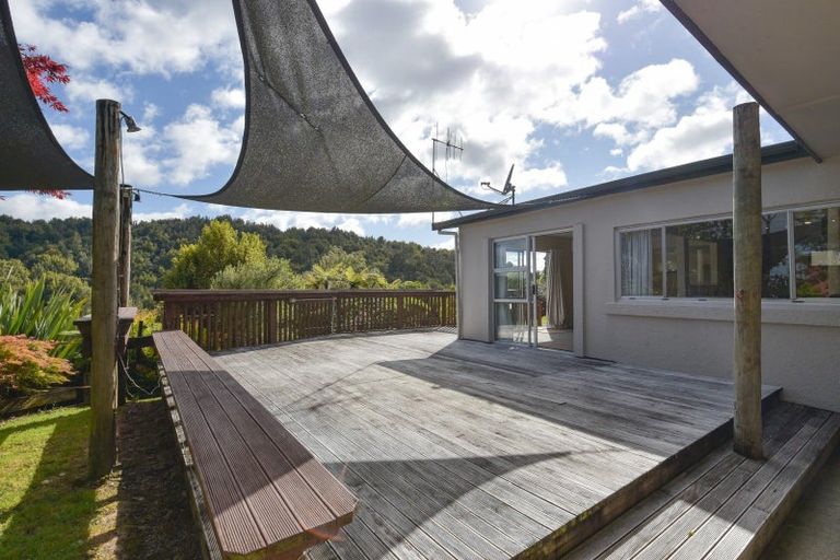 Photo of property in 43 Oxford Road, Lake Rotoma, Rotorua, 3074