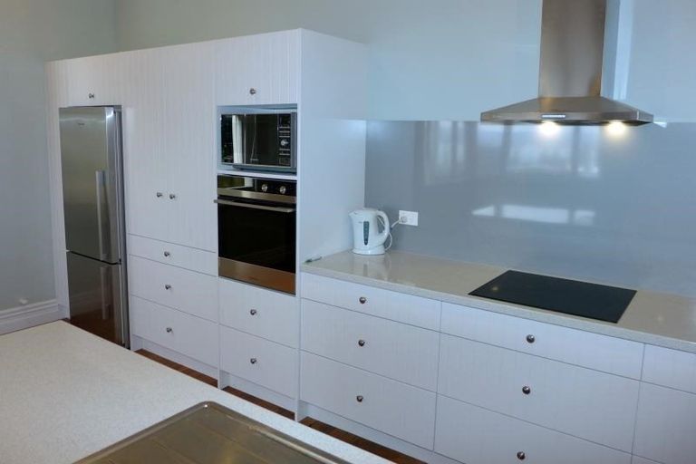 Photo of property in 5 Kowhai Road, Bluff Hill, Napier, 4110