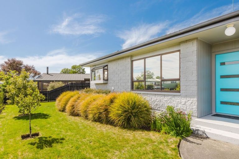 Photo of property in 2 Willow Grove, Waipukurau, 4200