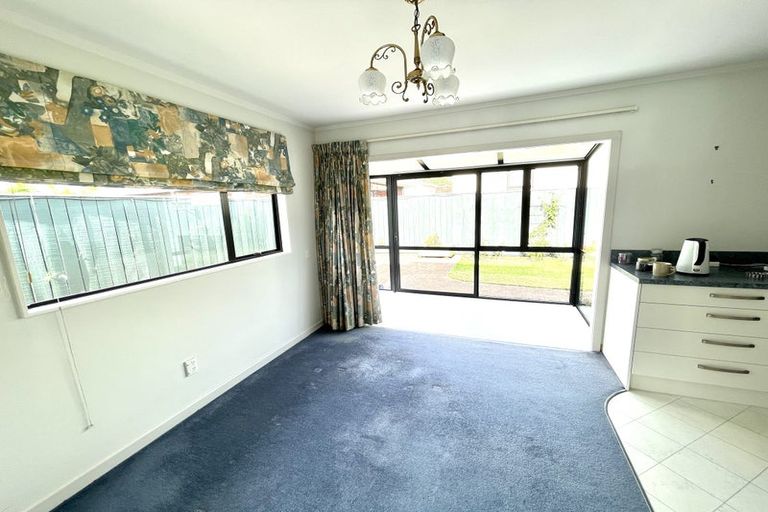 Photo of property in 2/25 Vincent Street, Waterloo, Lower Hutt, 5011