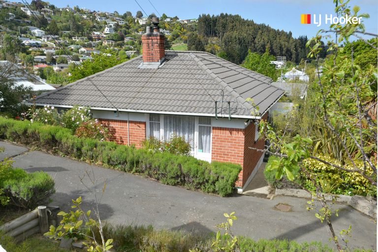 Photo of property in 35 County Road, Kaikorai, Dunedin, 9010