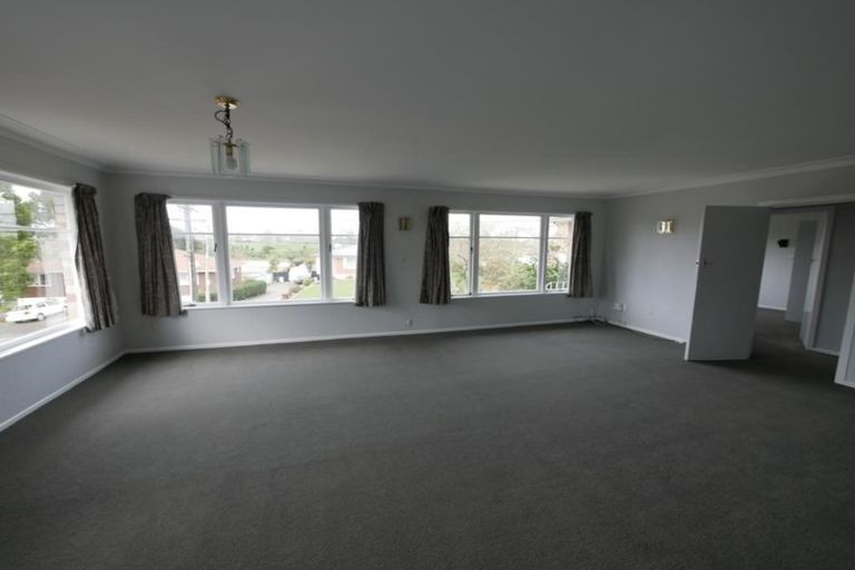 Photo of property in 10 Gills Avenue, Papakura, 2110