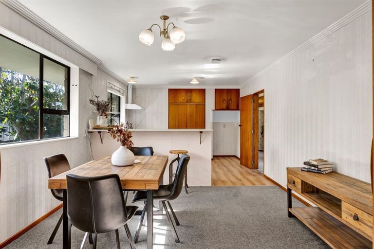 Photo of property in 240 Waihi Road, Hawera, 4610