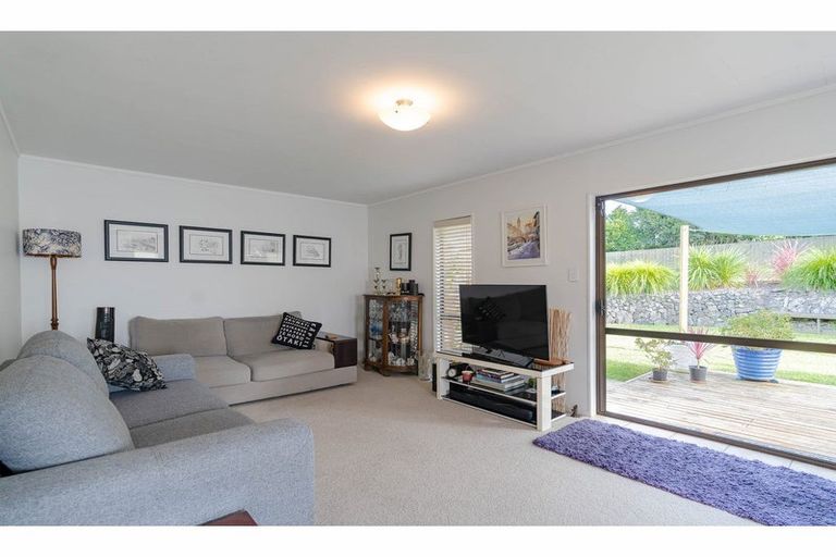 Photo of property in 14 Hawkings Crescent, Kerikeri, 0230