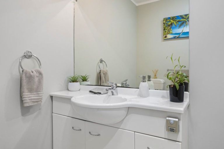 Photo of property in 4 Second View Avenue, Beachlands, Auckland, 2018