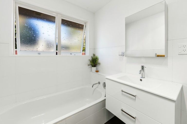 Photo of property in 1/4 Gothic Place, Ilam, Christchurch, 8041