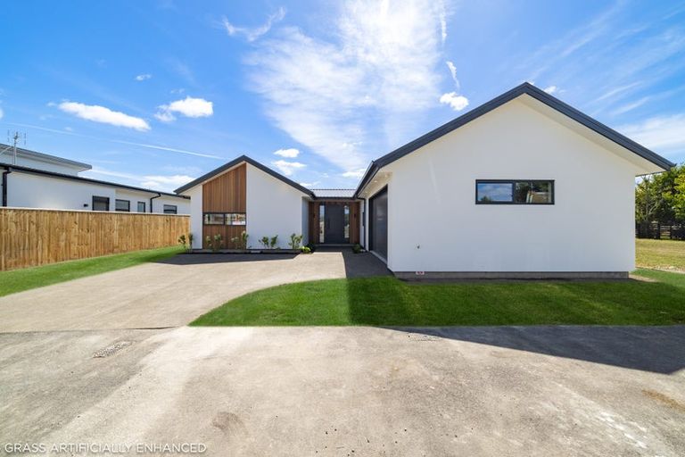 Photo of property in 7 Pipipi Lane, Halswell, Christchurch, 8025
