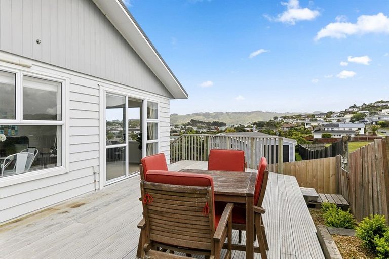 Photo of property in 27b Cypress Drive, Maungaraki, Lower Hutt, 5010