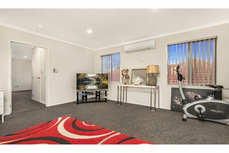 Photo of property in 13 Sunnyside Crescent, Papatoetoe, Auckland, 2025