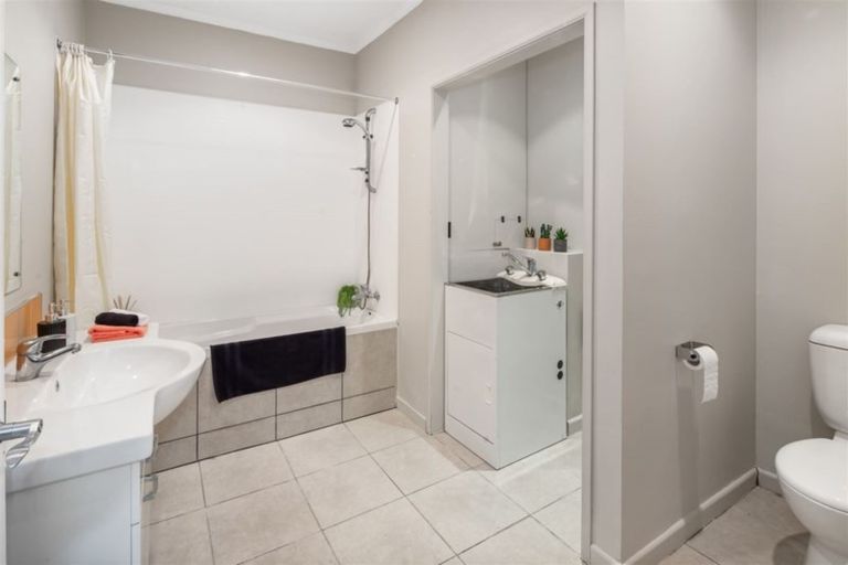 Photo of property in 5/55-59 Dudley Street, Hutt Central, Lower Hutt, 5010