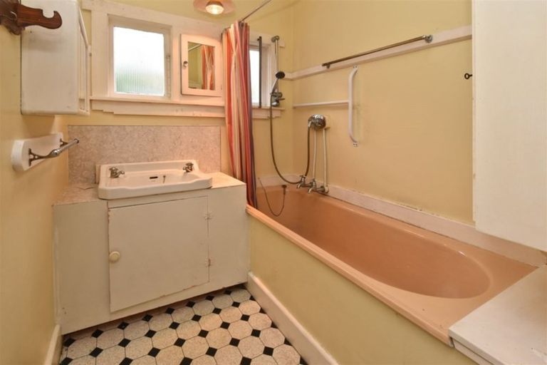 Photo of property in 53 Head Street, Sumner, Christchurch, 8081