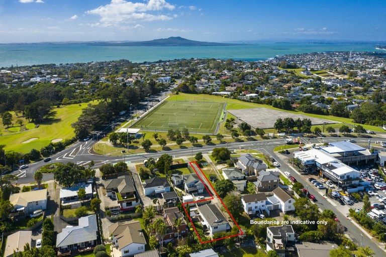 Photo of property in 2/266 Forrest Hill Road, Forrest Hill, Auckland, 0620