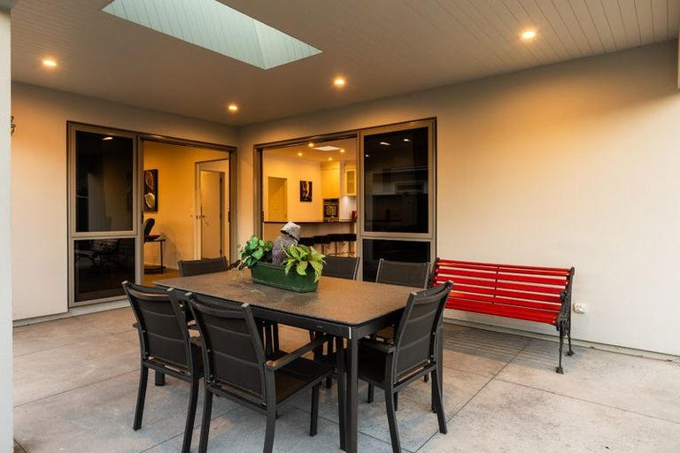 Photo of property in 37 Kapiti Drive, Poraiti, Napier, 4112