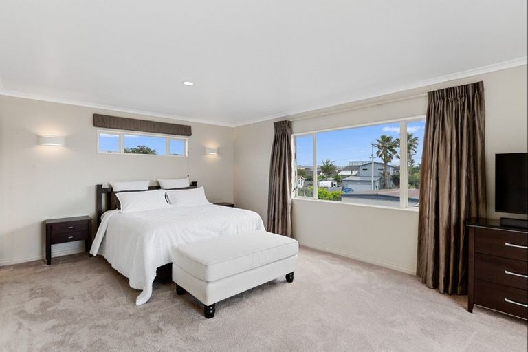 Photo of property in 222b Hibiscus Coast Highway, Orewa, 0931