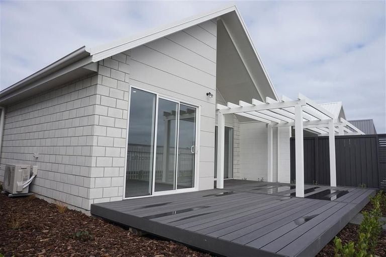 Photo of property in 19 Ashdown Way, Rolleston, 7615